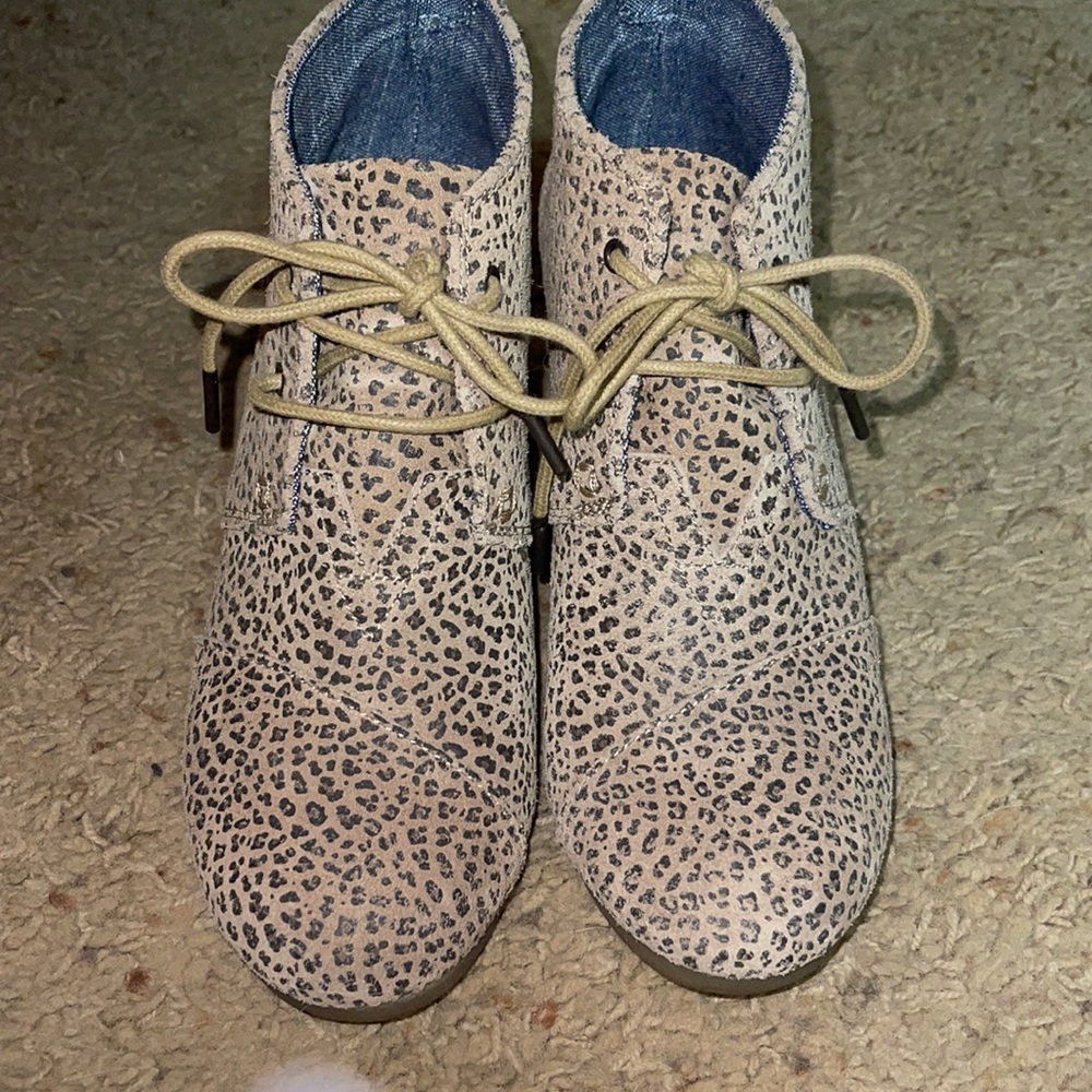 Cheetah wedge booties